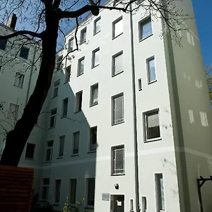excellent-apartments.find-berlin-hotels.com/