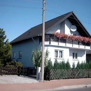 ferienwohnungen-zeise.bestleipzighotels.com/